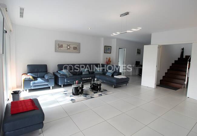 Sea View Villa in a Complex with Infinity Pool in Benalmadena 42