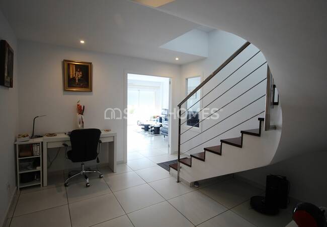 Sea View Villa in a Complex with Infinity Pool in Benalmadena 52