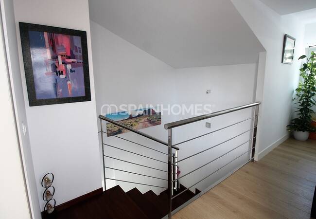 Sea View Villa in a Complex with Infinity Pool in Benalmadena 17