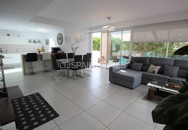 Sea View Villa in a Complex with Infinity Pool in Benalmadena 28