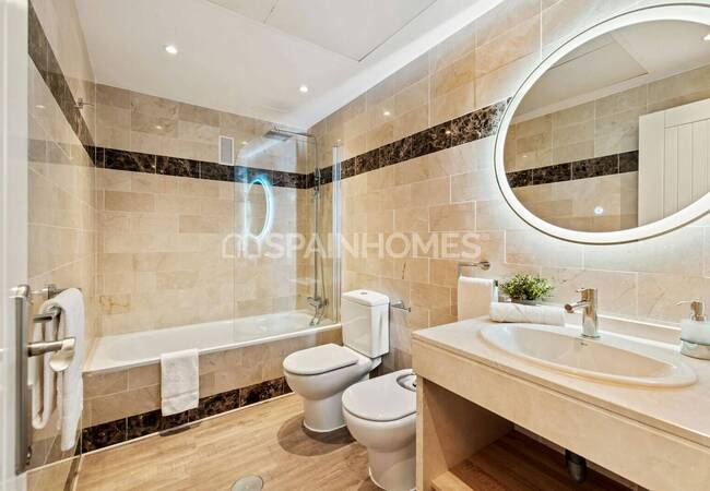 Apartments in Benahavis Surrounded by Golf Courses and Greenery 26