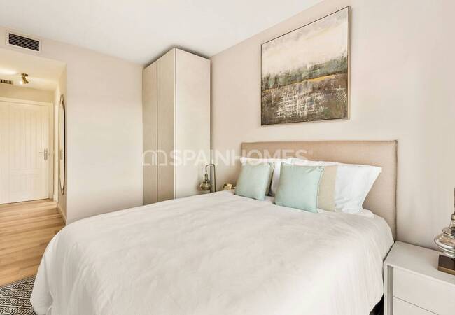 Apartments in Benahavis Surrounded by Golf Courses and Greenery 19