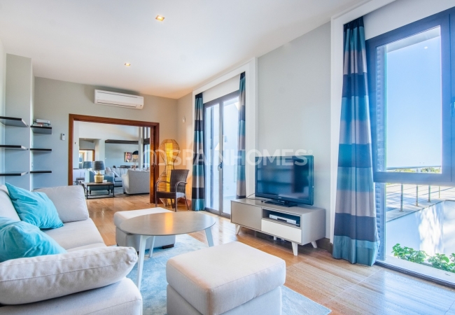 Villa with Picturesque Sea View in Ojen Close to Golf and Beach 29