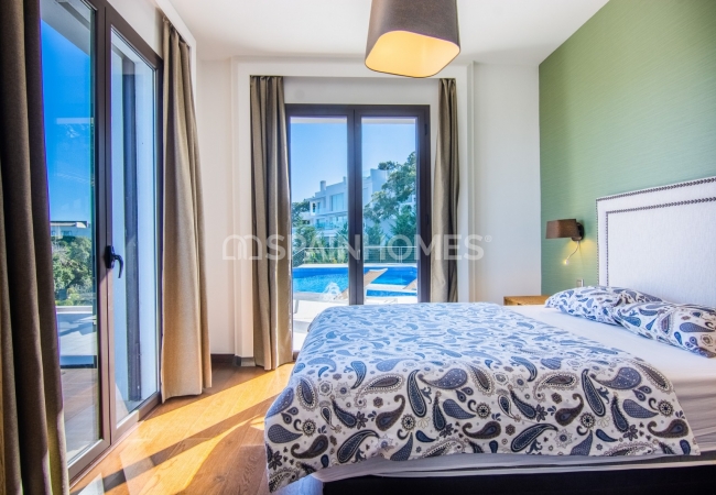 Villa with Picturesque Sea View in Ojen Close to Golf and Beach 41