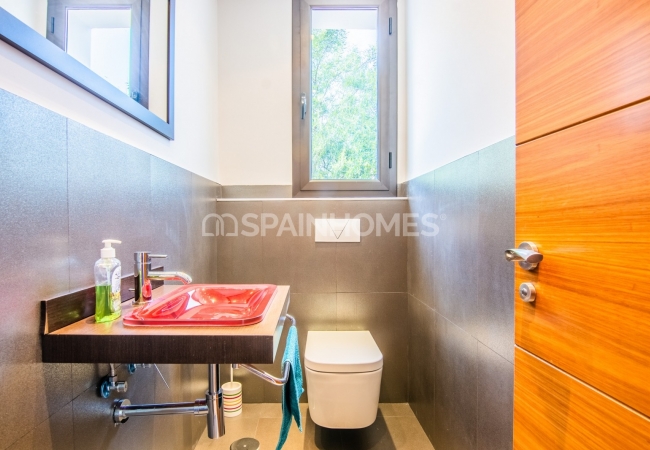 Villa with Picturesque Sea View in Ojen Close to Golf and Beach 42