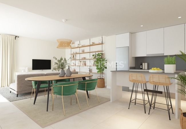 Low Maintenance Cost Real Estate in Prima Location in Estepona 14