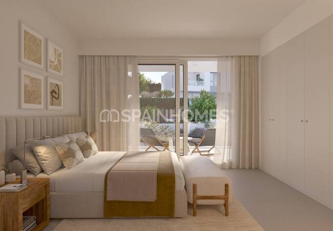 Marbella'da Sahile Yakın Havuzlu Sitede Yarı Müstakil Evler 10