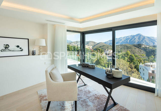 Villa Avec Riches Facilités Près De Puerto Banus À Benahavis 15