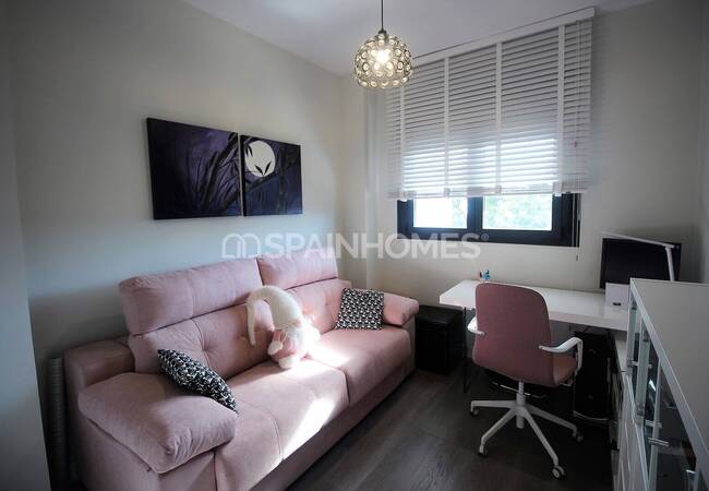 South-oriented Flat Near the Beach of Torremolinos Benalmadena 23