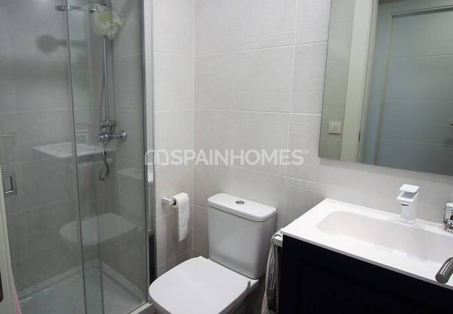 South-oriented Flat Near the Beach of Torremolinos Benalmadena 26