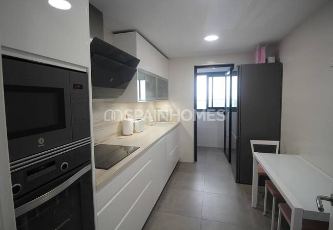South-oriented Flat Near the Beach of Torremolinos Benalmadena 13