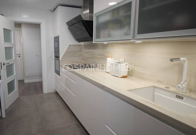 South-oriented Flat Near the Beach of Torremolinos Benalmadena 14