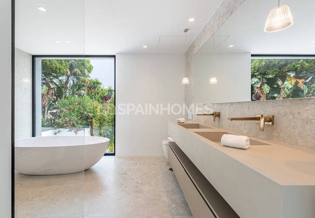 Marbella'da Puerto Banus Yakınında Özel Havuzlu Villa 20