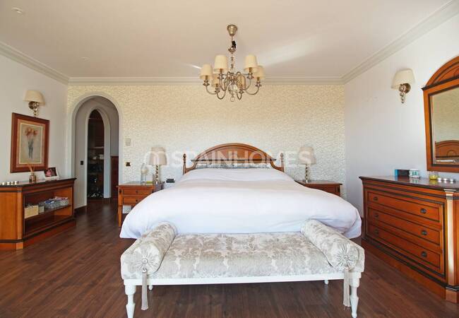 Herenhuis Als Fantastische Investeringsmogelijkheid In Benahavis 78