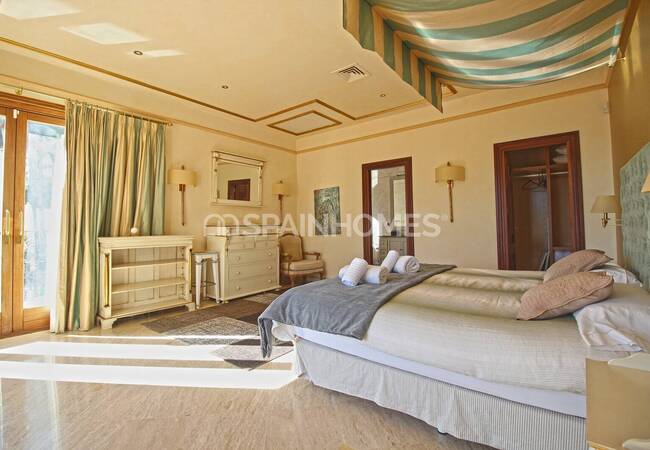 Herenhuis Als Fantastische Investeringsmogelijkheid In Benahavis 88