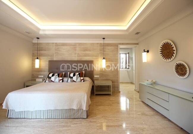 Herenhuis Als Fantastische Investeringsmogelijkheid In Benahavis 48