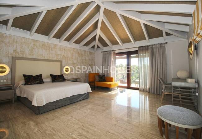 Herenhuis Als Fantastische Investeringsmogelijkheid In Benahavis 28