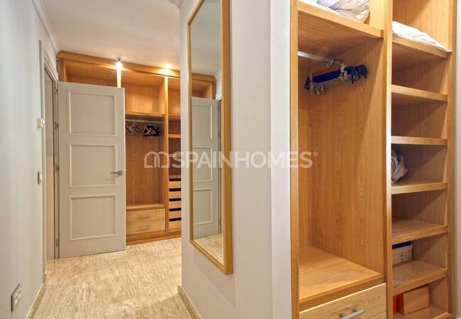 Herenhuis Als Fantastische Investeringsmogelijkheid In Benahavis 34