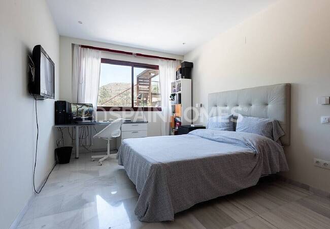 Reasonably Priced Modern Detached Villa in Benahavis 28