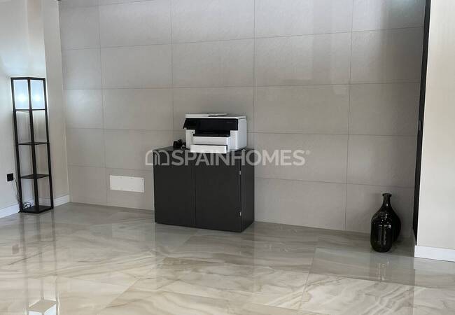 Recently Renovated Spacious Offices in San Pedro Marbella 18