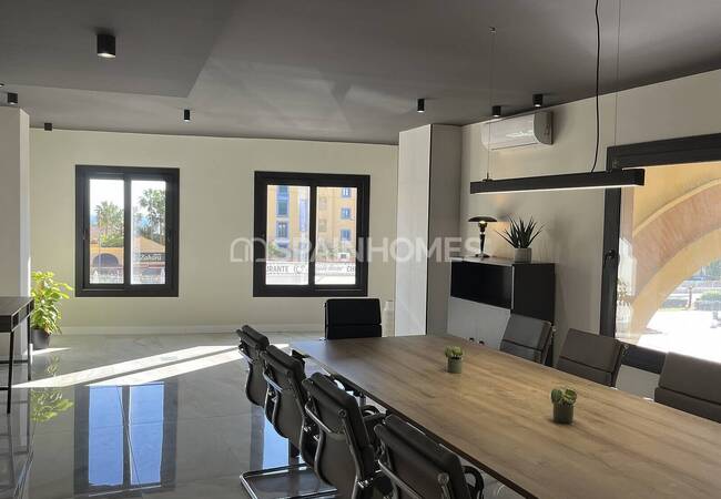 Recently Renovated Spacious Offices in San Pedro Marbella 4