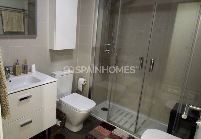 Sea-view Modern Apartment Near the Beach in Torremolinos 29