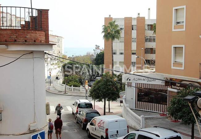 Centrally-located Home with Sea View in Benalmadena 20