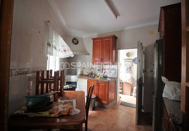 Centrally-located Home with Sea View in Benalmadena 26