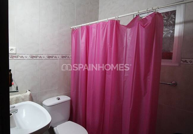 Centrally-located Home with Sea View in Benalmadena 29