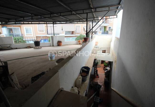 Centrally-located Home with Sea View in Benalmadena 38