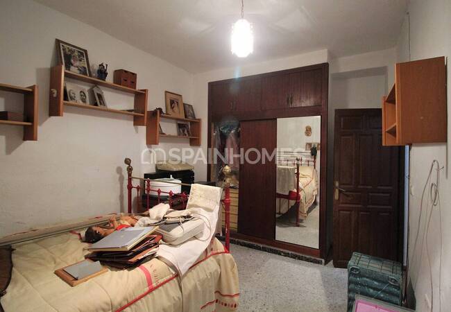 Centrally-located Home with Sea View in Benalmadena 12