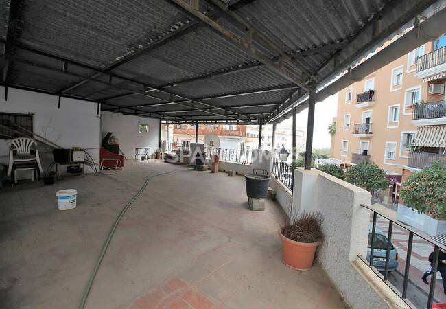 Centrally-located Home with Sea View in Benalmadena 17