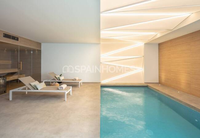 Ready to Move Beachfront Villa on Estepona's New Golden Mile 19