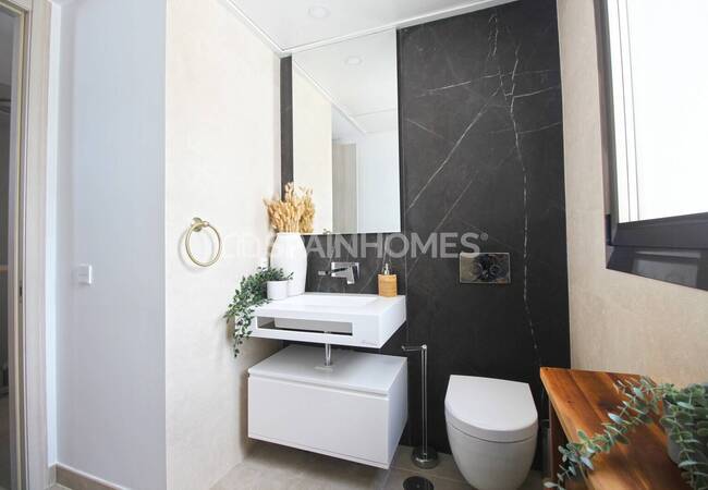 Mijas’ta Sahil Kenarı Ayrıcalıklı Konumda Eşyalı Daire 30