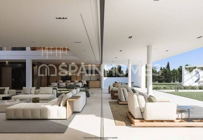 Estepona'da Denize Sıfır Konumda Asansörlü Satılık Villa 11
