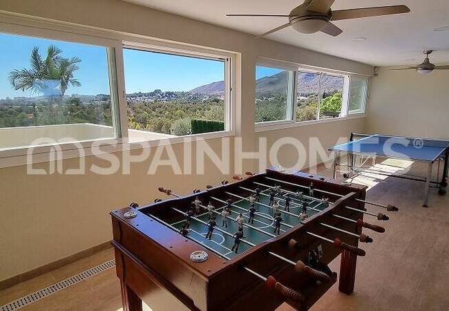 Вилла с Видом на Море и Гостевой Квартирой в Малаге 20