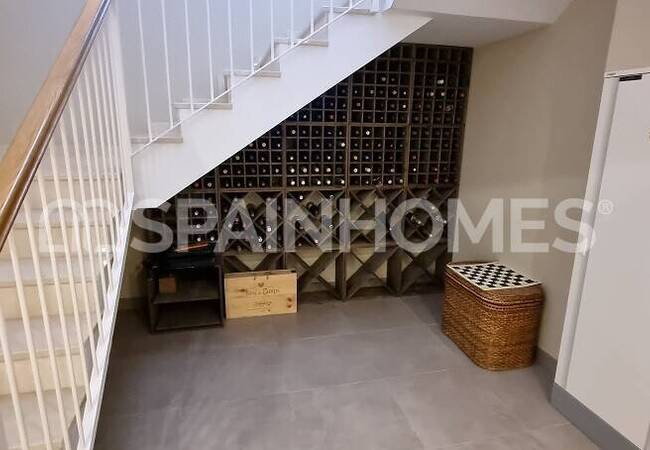 Вилла с Видом на Море и Гостевой Квартирой в Малаге 23