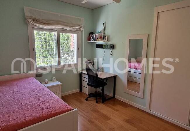 Вилла с Видом на Море и Гостевой Квартирой в Малаге 16