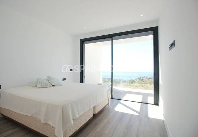 Ruime Villa Met Panoramisch Uitzicht Op Zee In Benalmadena 15