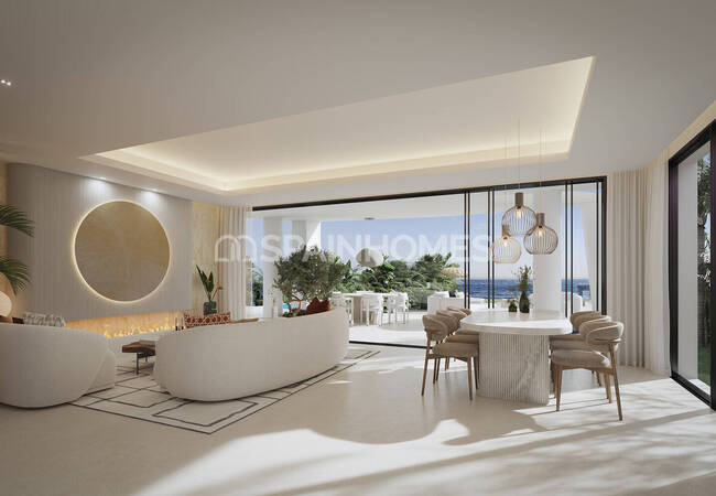 Marbella'da Yüzme Havuzlu ve Özel Asansörlü Şık Villalar 6