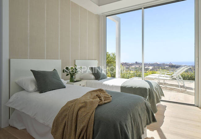 Quality Villas with Sea Views in Marbella's Prime Location 19