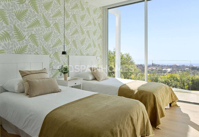 Quality Villas with Sea Views in Marbella's Prime Location 21