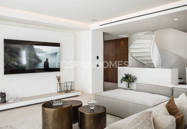 Villa De Golf Avec Caractéristiques Ultra Luxe À Benahavis 16