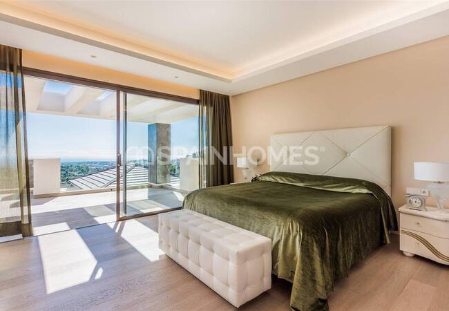 Дизайнерская недвижимость с потрясающими видами в Бенаависе 25