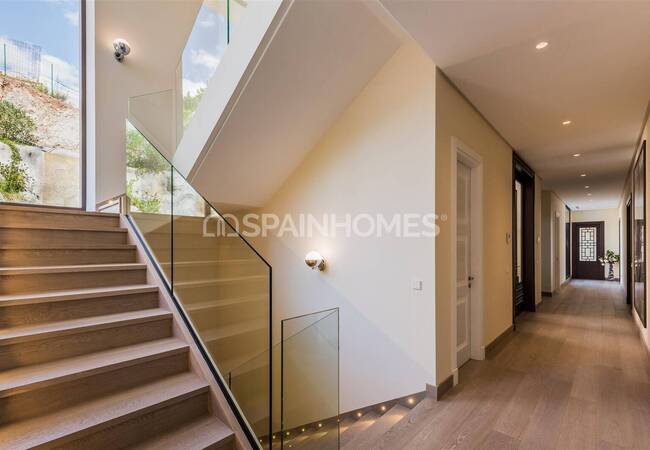 Дизайнерская недвижимость с потрясающими видами в Бенаависе 27