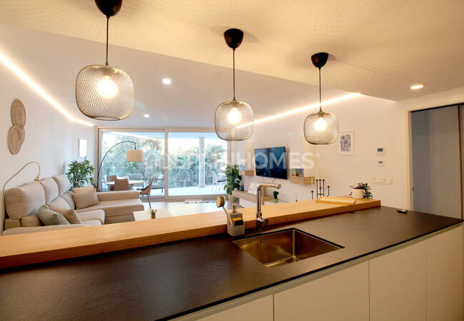 Elegant Apartment Steps Away From Fuengirola’s Shore 23