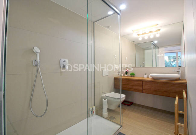 Elegant Apartment Steps Away From Fuengirola’s Shore 28