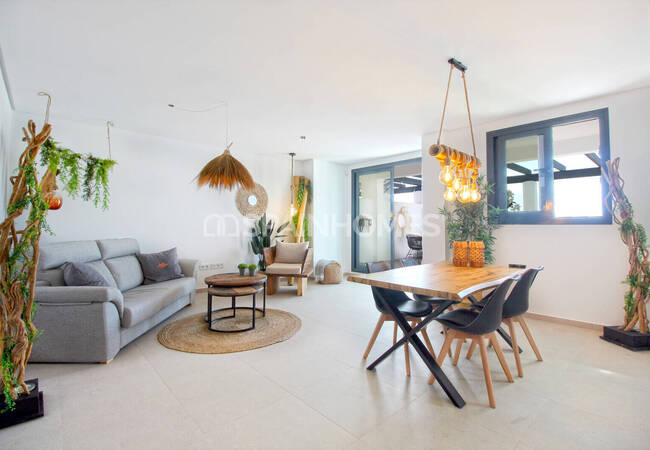 Дуплекс Пентхаус Квартира со Скандинавским Дизайном в Эстепоне 9