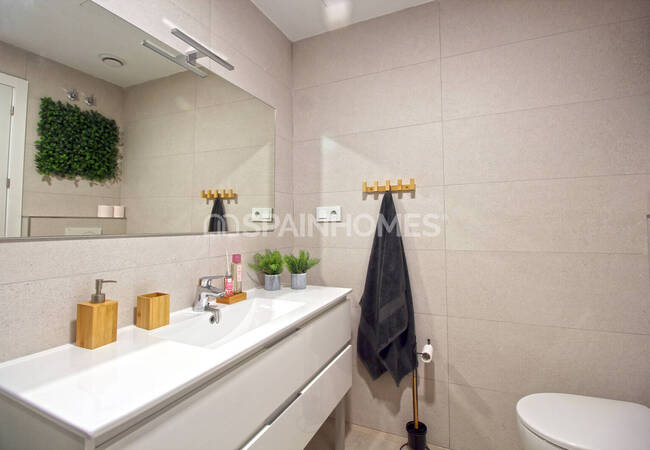 Дуплекс Пентхаус Квартира со Скандинавским Дизайном в Эстепоне 25