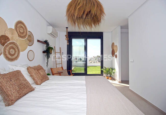 Дуплекс Пентхаус Квартира со Скандинавским Дизайном в Эстепоне 28